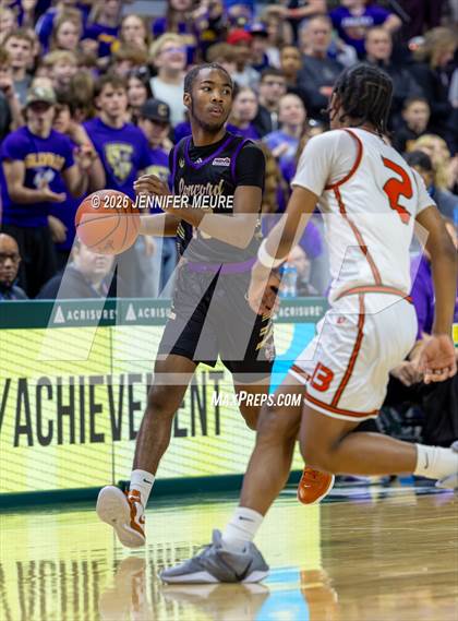 Thumbnail 2 in Concord vs Douglass (MHSAA Division 4 State Final) photogallery.