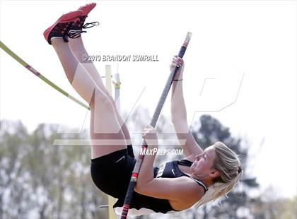 Thumbnail 3 in Scottsboro Invitational (Pole Vault) photogallery.