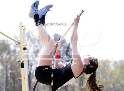 Thumbnail 3 in Scottsboro Invitational (Pole Vault) photogallery.