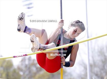 Thumbnail 2 in Scottsboro Invitational (Pole Vault) photogallery.