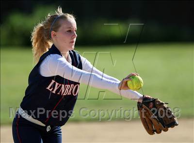Thumbnail 3 in Lynbrook @ Homestead photogallery.