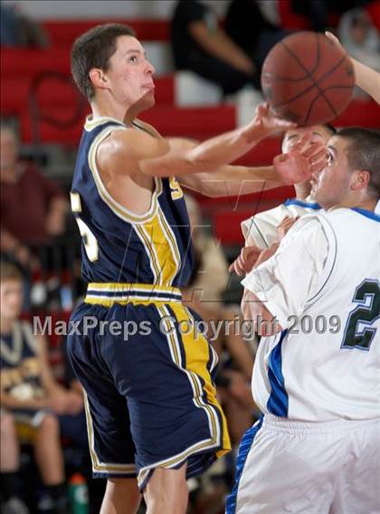 Thumbnail 2 in Sutter vs. Sacred Heart Cathedral (Cordova Tournament) photogallery.
