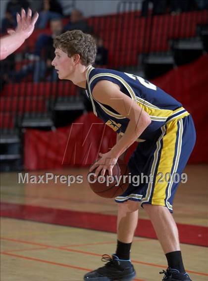 Thumbnail 2 in Sutter vs. Sacred Heart Cathedral (Cordova Tournament) photogallery.