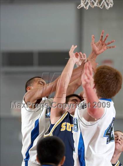 Thumbnail 3 in Sutter vs. Sacred Heart Cathedral (Cordova Tournament) photogallery.