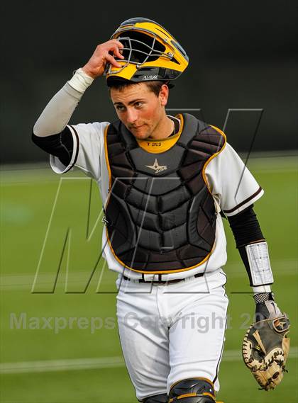 Thumbnail 2 in St. Francis vs. Archbishop Mitty photogallery.