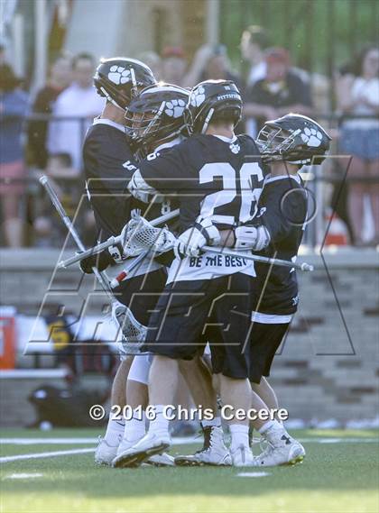 Thumbnail 1 in Victor vs. Pittsford (Section 5 Class A Final) photogallery.