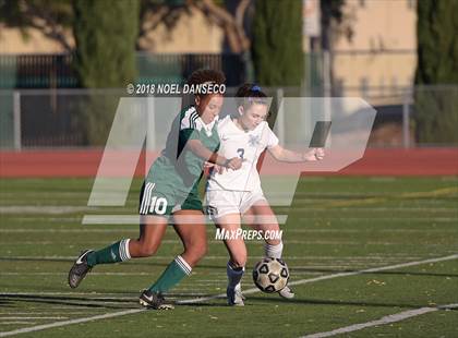Thumbnail 3 in Carlmont vs Homestead photogallery.
