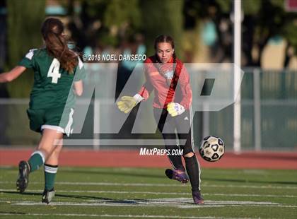 Thumbnail 3 in Carlmont vs Homestead photogallery.