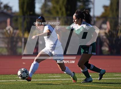Thumbnail 3 in Carlmont vs Homestead photogallery.