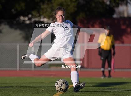 Thumbnail 3 in Carlmont vs Homestead photogallery.