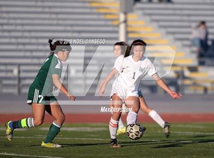 Thumbnail 3 in Carlmont vs Homestead photogallery.