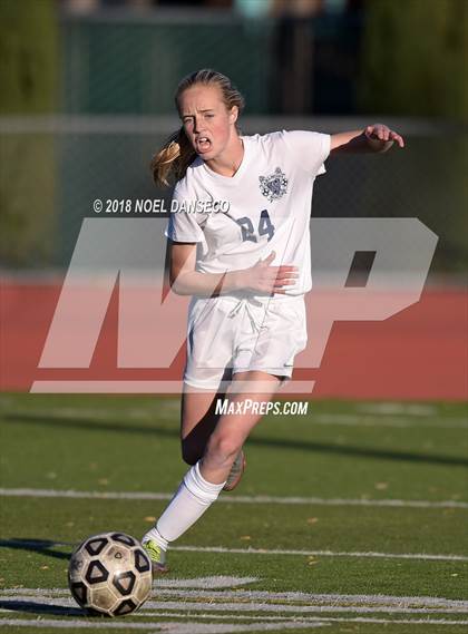 Thumbnail 2 in Carlmont vs Homestead photogallery.