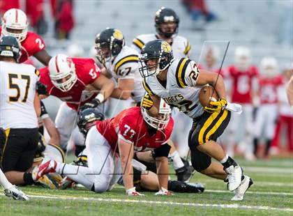 Thumbnail 2 in North Allegheny vs. Wilson (PIAA Class AAAA Semifinal) photogallery.