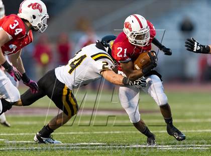 Thumbnail 2 in North Allegheny vs. Wilson (PIAA Class AAAA Semifinal) photogallery.