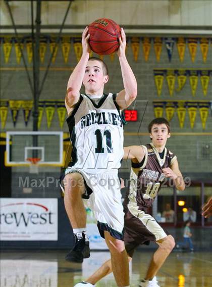 Thumbnail 2 in Yuba City vs Granite Bay (Common Good Classic) photogallery.