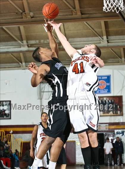Thumbnail 3 in Saunders vs Tuckahoe (Section One Super Saturday) photogallery.
