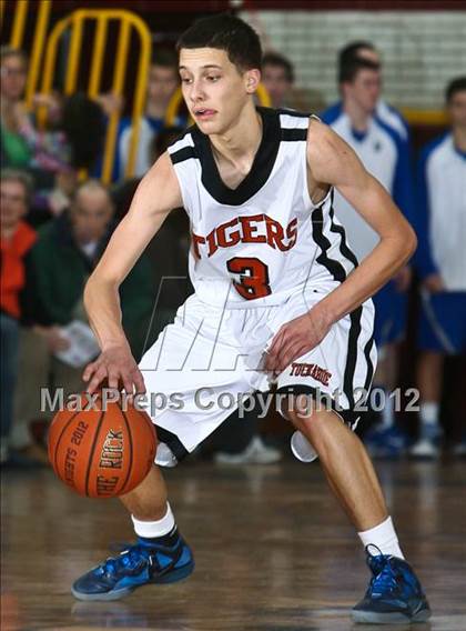 Thumbnail 2 in Saunders vs Tuckahoe (Section One Super Saturday) photogallery.