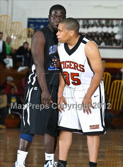 Thumbnail 3 in Saunders vs Tuckahoe (Section One Super Saturday) photogallery.