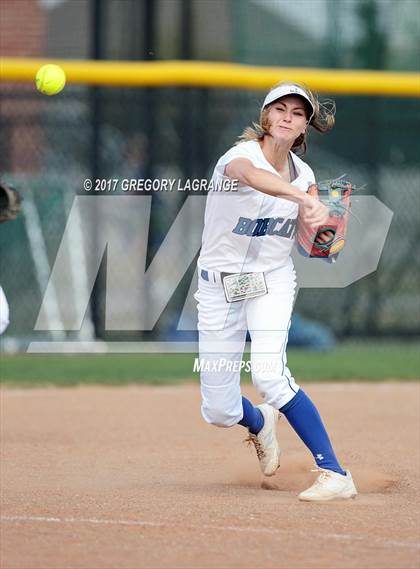 Thumbnail 3 in Krum vs Byron Nelson photogallery.
