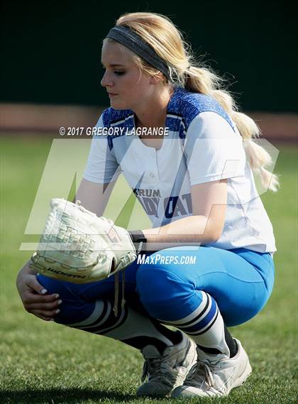 Thumbnail 3 in Krum vs Byron Nelson photogallery.