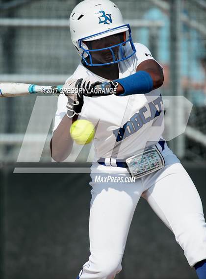 Thumbnail 2 in Krum vs Byron Nelson photogallery.