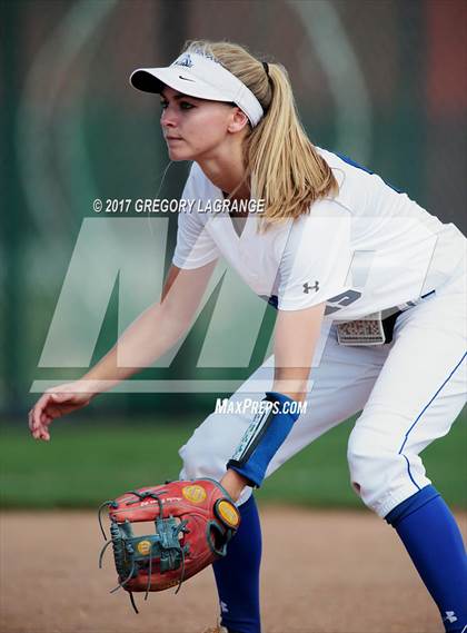 Thumbnail 1 in Krum vs Byron Nelson photogallery.