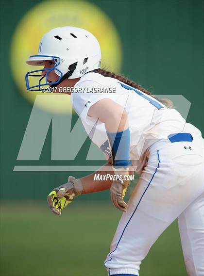 Thumbnail 3 in Krum vs Byron Nelson photogallery.