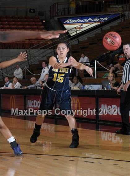 Thumbnail 1 in Armijo vs. Oak Ridge (CIF SJS D1 Playoffs) photogallery.