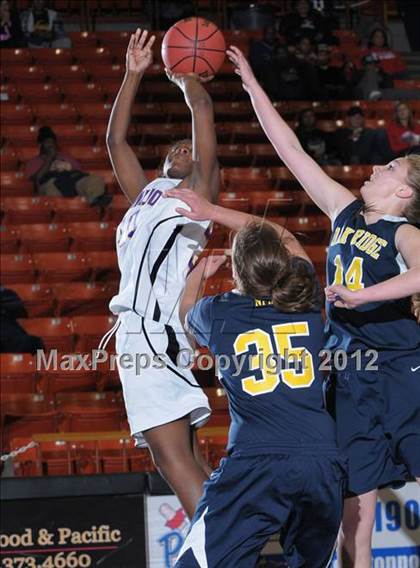Thumbnail 2 in Armijo vs. Oak Ridge (CIF SJS D1 Playoffs) photogallery.