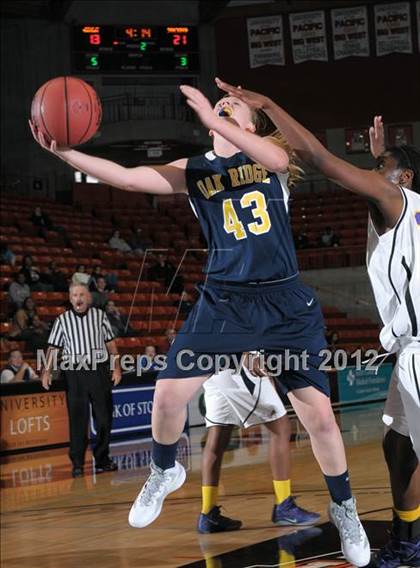 Thumbnail 2 in Armijo vs. Oak Ridge (CIF SJS D1 Playoffs) photogallery.