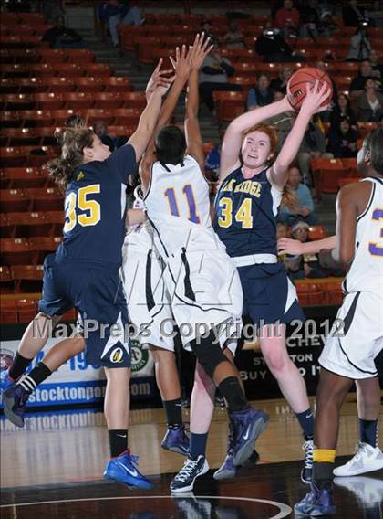 Thumbnail 3 in Armijo vs. Oak Ridge (CIF SJS D1 Playoffs) photogallery.