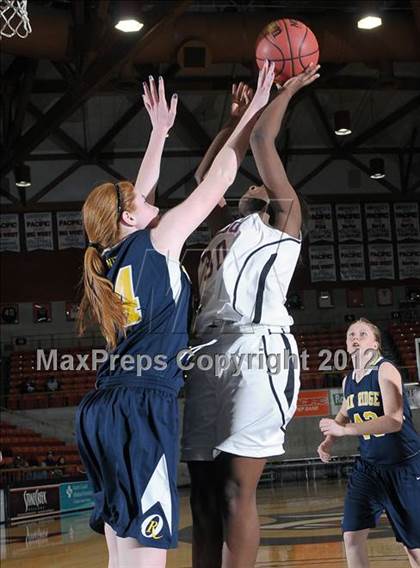Thumbnail 2 in Armijo vs. Oak Ridge (CIF SJS D1 Playoffs) photogallery.