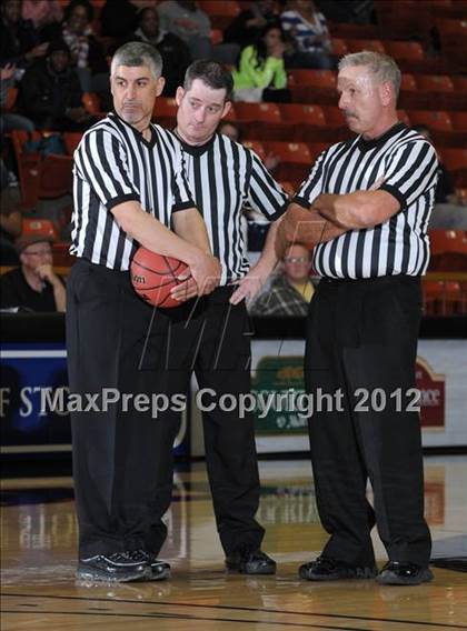 Thumbnail 2 in Armijo vs. Oak Ridge (CIF SJS D1 Playoffs) photogallery.