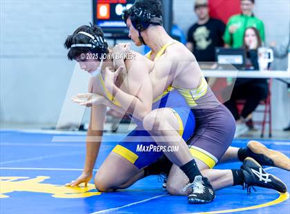 Thumbnail 2 in Lovelock Mustangs Tournament (190lbs) photogallery.