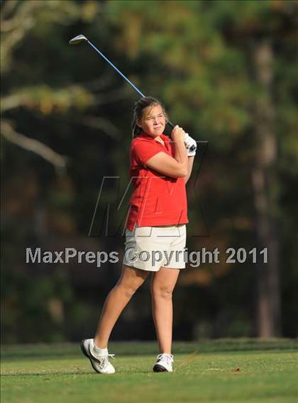Thumbnail 1 in NCHSAA 4A Championships (Day 1) photogallery.