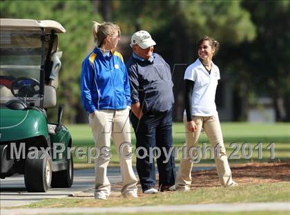 Thumbnail 1 in NCHSAA 4A Championships (Day 1) photogallery.