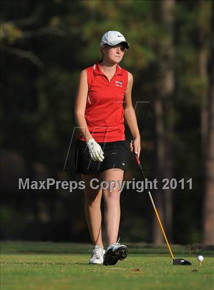 Thumbnail 2 in NCHSAA 4A Championships (Day 1) photogallery.