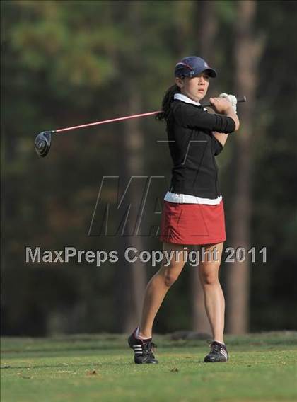 Thumbnail 3 in NCHSAA 4A Championships (Day 1) photogallery.