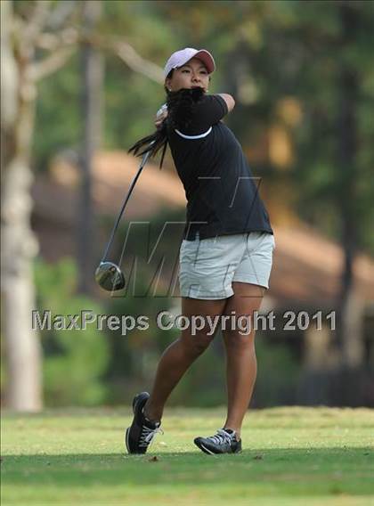 Thumbnail 1 in NCHSAA 4A Championships (Day 1) photogallery.