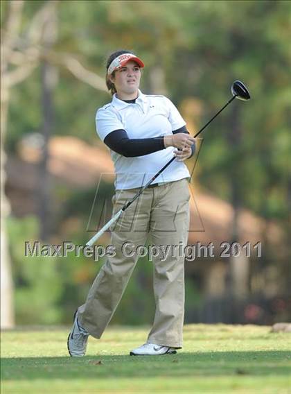 Thumbnail 1 in NCHSAA 4A Championships (Day 1) photogallery.