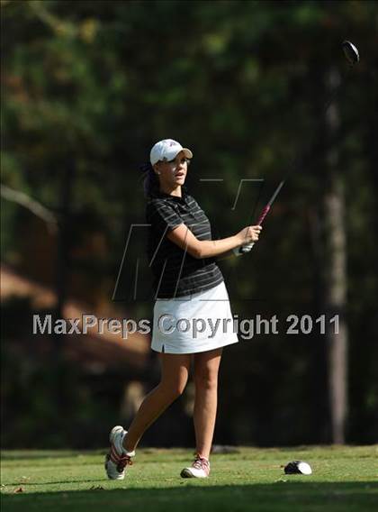 Thumbnail 1 in NCHSAA 4A Championships (Day 1) photogallery.