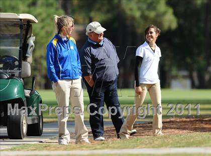 Thumbnail 2 in NCHSAA 4A Championships (Day 1) photogallery.