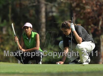 Thumbnail 2 in NCHSAA 4A Championships (Day 1) photogallery.