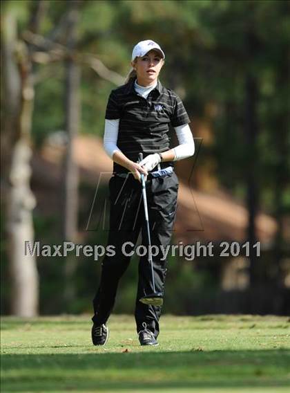 Thumbnail 1 in NCHSAA 4A Championships (Day 1) photogallery.