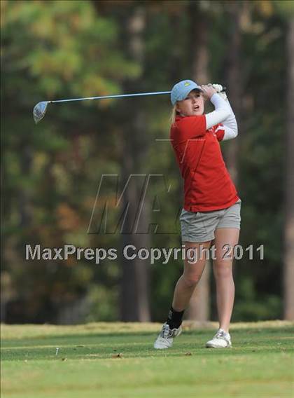Thumbnail 2 in NCHSAA 4A Championships (Day 1) photogallery.