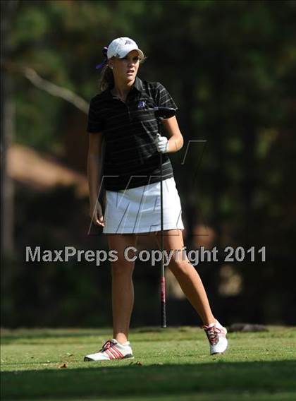 Thumbnail 1 in NCHSAA 4A Championships (Day 1) photogallery.