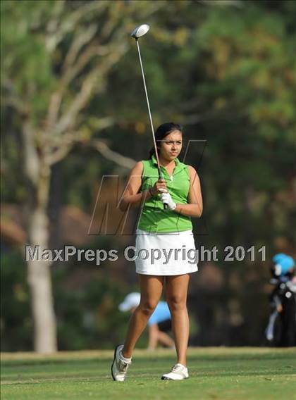 Thumbnail 1 in NCHSAA 4A Championships (Day 1) photogallery.