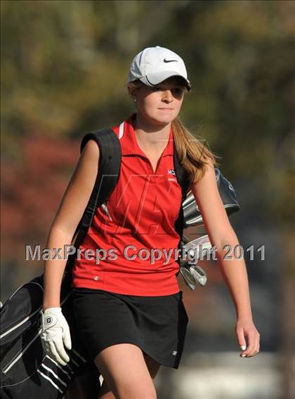 Thumbnail 3 in NCHSAA 4A Championships (Day 1) photogallery.