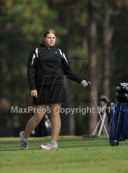 Thumbnail 1 in NCHSAA 4A Championships (Day 1) photogallery.