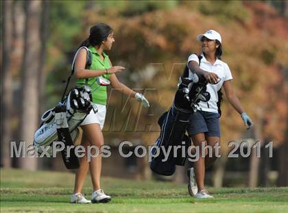 Thumbnail 2 in NCHSAA 4A Championships (Day 1) photogallery.